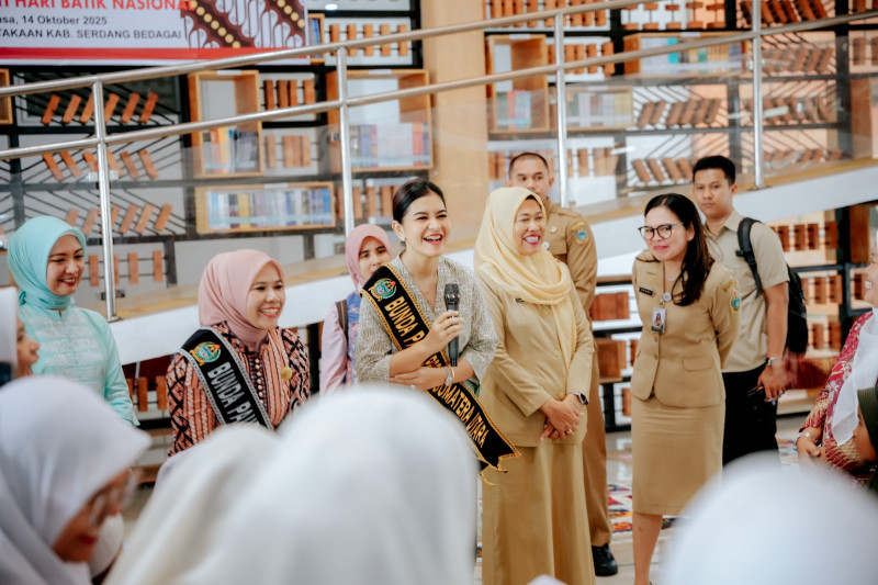 Kahiyang Ayu Ajak Anak-Anak Cintai Budaya Lewat Lomba Membatik di Sergai