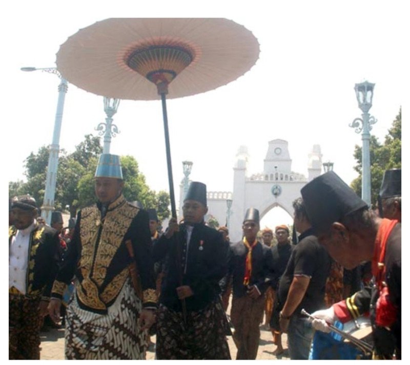 SUNAN PAKU BUWONO XIV