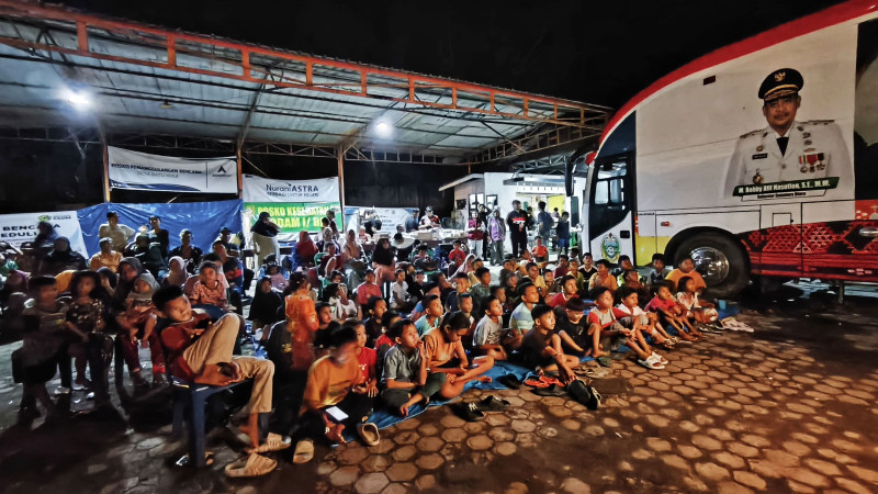 Pemprov Sumut Hibur Relawan dan Masyarakat Tapsel dengan Nonton Bareng Film Agak Laen