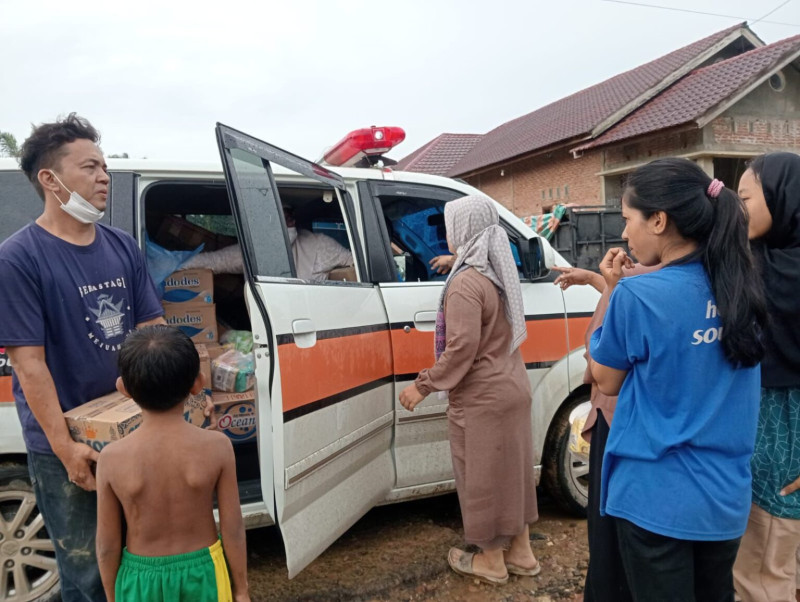 Yayasan Harapan Generasi Madani dan Himpaudi Percut Sei Tuan Bantu Korban Banjir di Langkat dan Aceh Tamiang