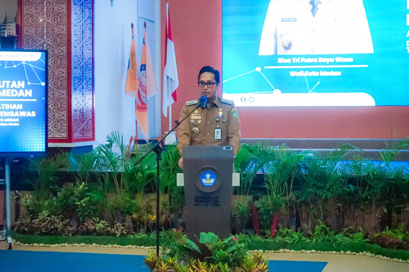 Wali Kota Medan Tutup Pelatihan Kepemimpinan Pengawas Angkatan II, Rico Waas: Ilmu Yang Didapat Digunakan Untuk Pengabdian Kepada Masyarakat