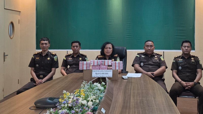 Kejari Labuhan Batu Terima Titipan Uang Pengganti Rp613 Juta dari Kasus Korupsi Renovasi Puskesmas