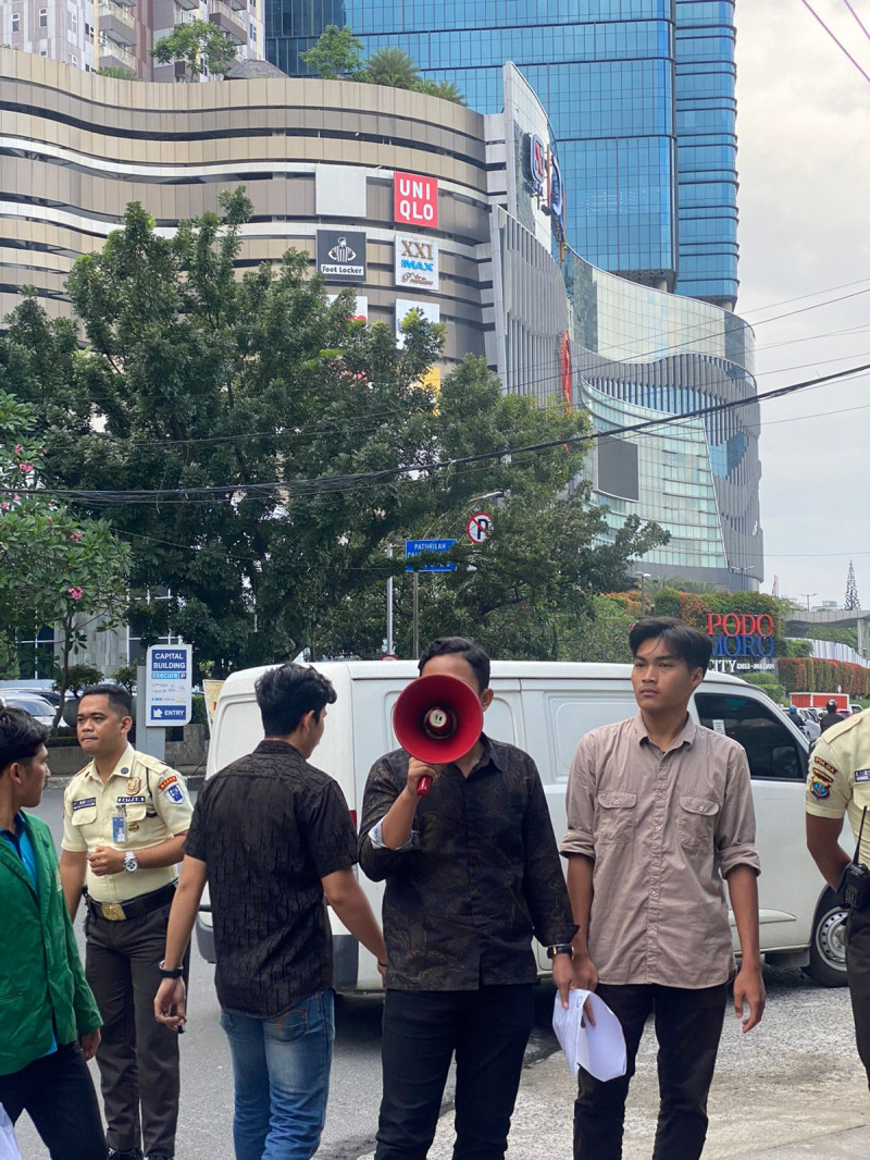 AKSI UNJUK RASA BEM UMN Al-Washliyah Diwarnai Keributan dengan Satpam Kanwil BRI Regional Medan