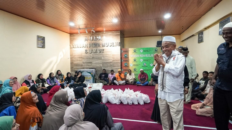 DPD Gerindra Sumut Salurkan 100 Paket Sembako untuk Mualaf di Medan