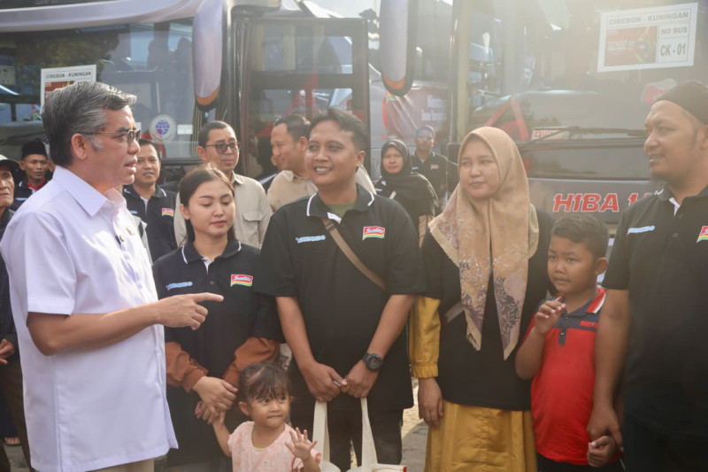 Menaker Yassierli: Mudik Bersama Warmindo, Bukti Pe rusahaan dan Mitra Tumbuh Bersama