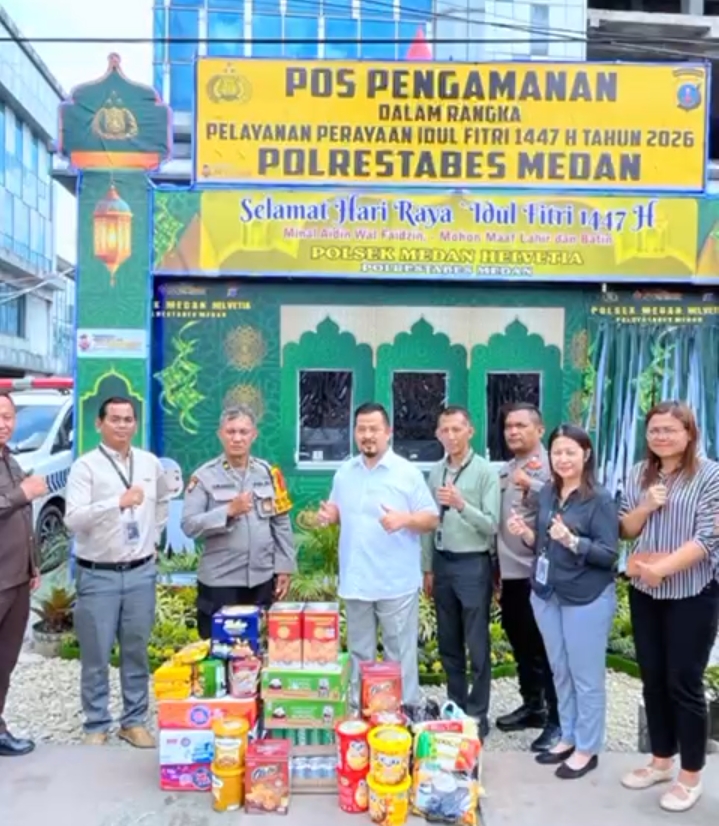 Tokoh Masyarakat Medan Herri Zulkarnaen Salurkan Bantuan ke Pos PAM Lebaran Polsek Helvetia