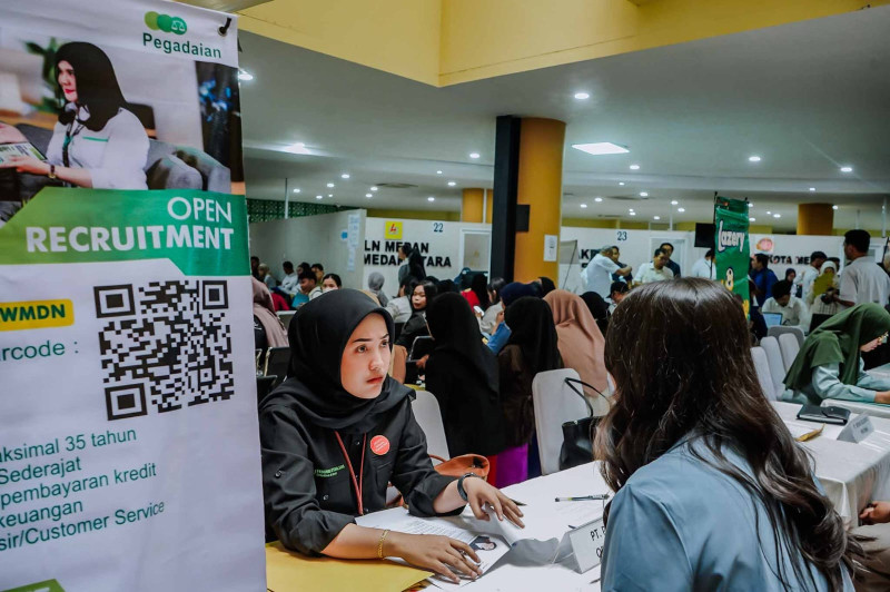 Ratusan Pencari Kerja Padati Rabu Walk In Interview