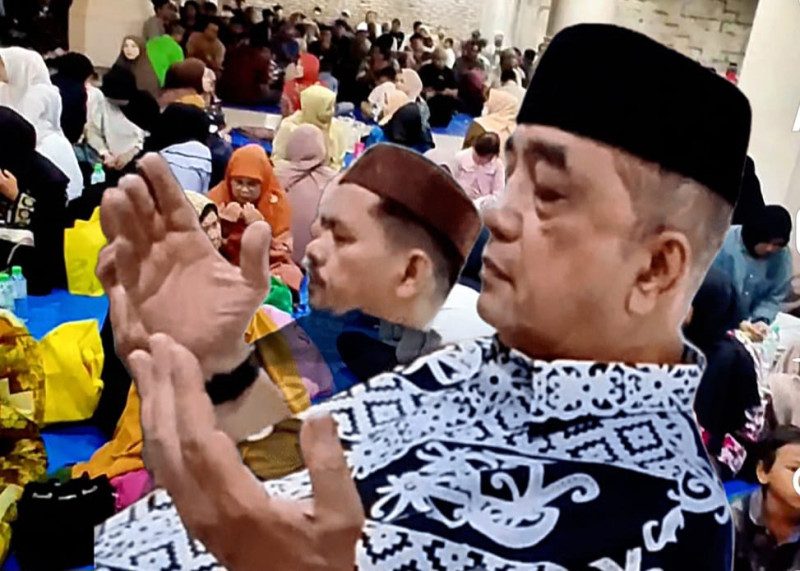 Yuslin Siregar Sudah 22 Hari Tanpa Putus Ajak Imam dan Jamaah Doakan Donatur*