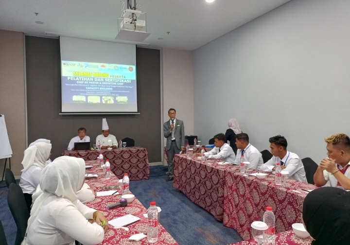 Tak Sekadar Masak, Chef Dituntut Profesional: Sertifikasi Nasional Digelar di Medan