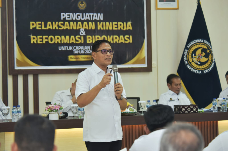 Imigrasi yang Berdaulat: Menjaga Gerbang, Mengelola Peradaban