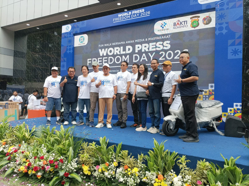 Di Bawah Bayang Disrupsi Digital, Pers Tetap Menjadi Ruang Verifikasi Publik