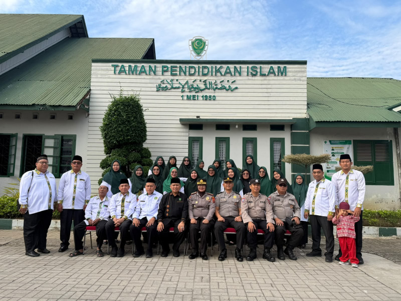 Khutbatul 'Arsy PP TPI Medan Jadi Awal Pembentukan Karakter Santri Berilmu, Berakhlak, dan Mandiri