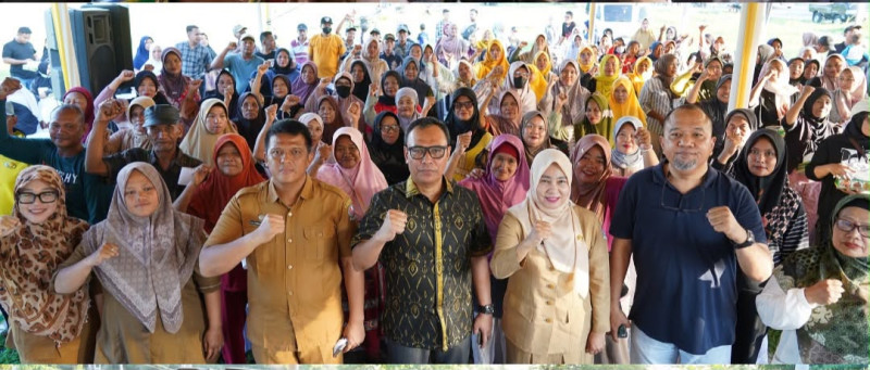 Rumah Digusur Bupati, Ibu Ponisah Ngadu ke Hamdani Syahputra Saat Reses Tahap II