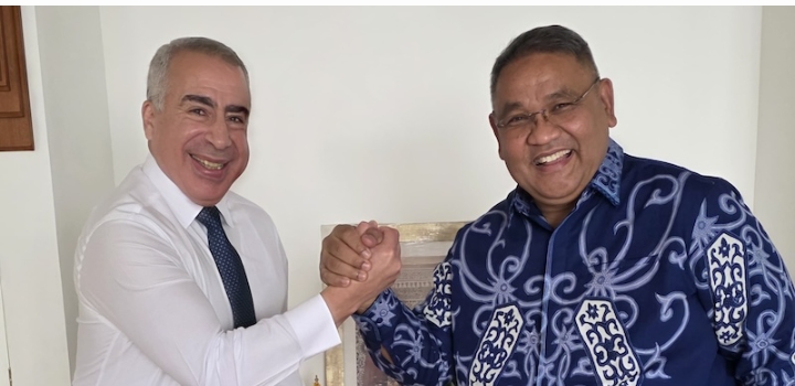 Revolusi Raja dan Rakyat, dari Sahara ke Jakarta