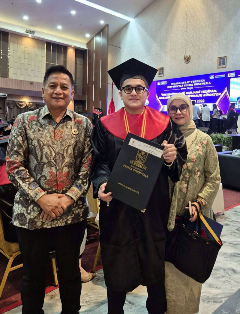 Alhamdulillah, M. Daffa Verandy Raih Gelar Magister Kenotariatan, H. Subandi: Selangkah Lagi Jadi Notaris