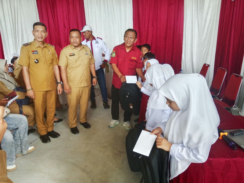 Aksi Berbagi LPM Sei Agul Bagikan 50 Tas dan Perlengkapan Sekolah, Didorong Jadi Role Model se-Kecamatan Medan Barat