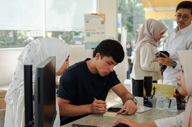 Global Student Network 2026 Hadirkan Mahasiswa Tajikistan di UNPAB, Ada Apa di Balik Pilihan Mereka?