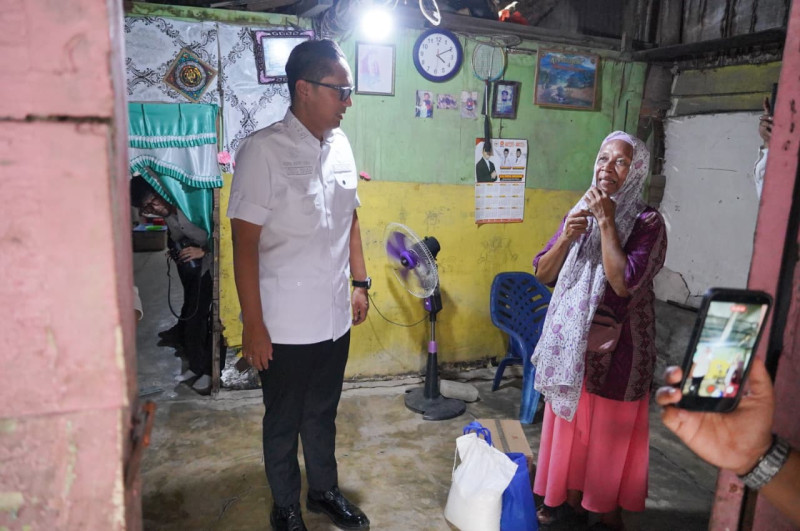 Rico Waas Segera Bangun Rumah Cica yang 10 Tahun Tinggal di Dapur