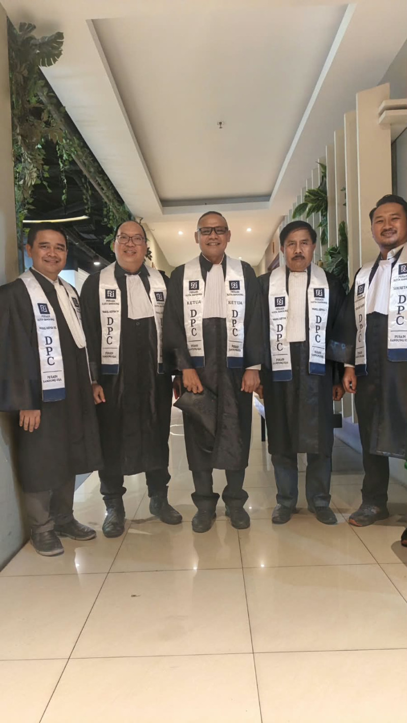 25 Advokat Baru PERADI Resmi Diangkat di Bandung, Dibekali Etika Profesi hingga Strategi Hadapi Era AI